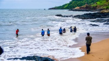 gokarna beach trekking